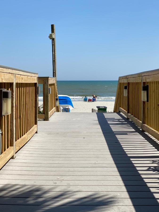 Azure Bliss Oceanfront Condo Sleeps 6 Миртл-Бич Экстерьер фото